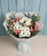 Букет цветов из:  Розы, Лизиантусы и Хризантемы в Дигоре