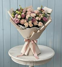 Букет цветов из:  Розы и Лизиантусы #REPLACE_PRED# Дигоре