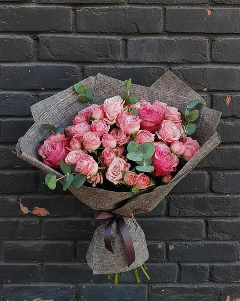 Букет цветов из: Розы в Дигоре