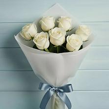 Букет 7 Белых роз Эдлесс Лав в Дигоре