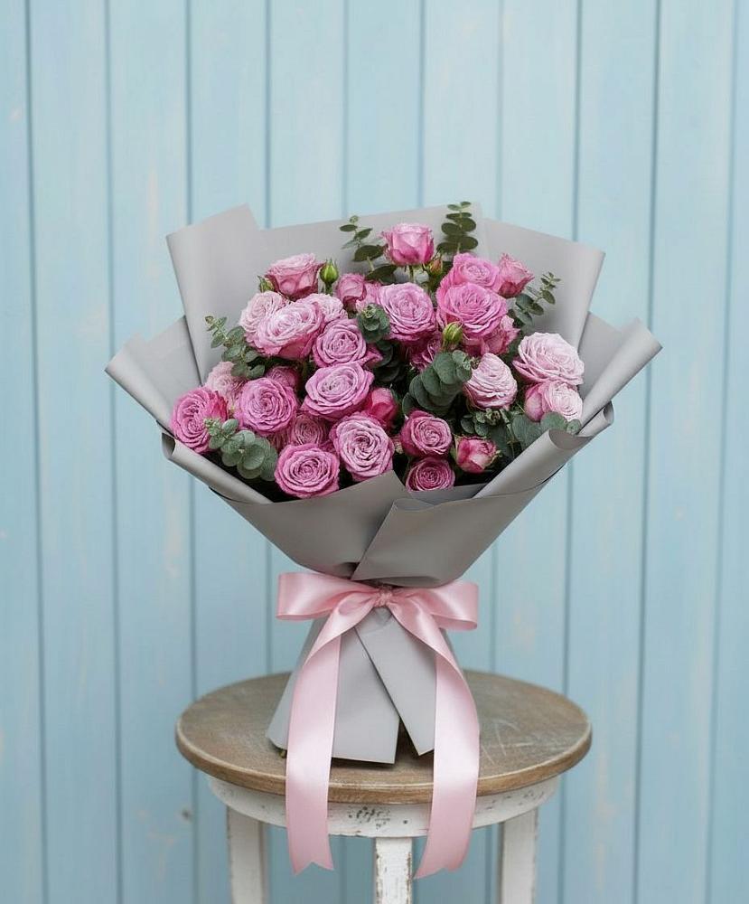 Букет цветов из: Розы в Дигоре