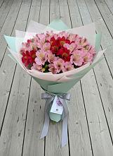 Букет цветов из:  Альстромерии в Дигоре