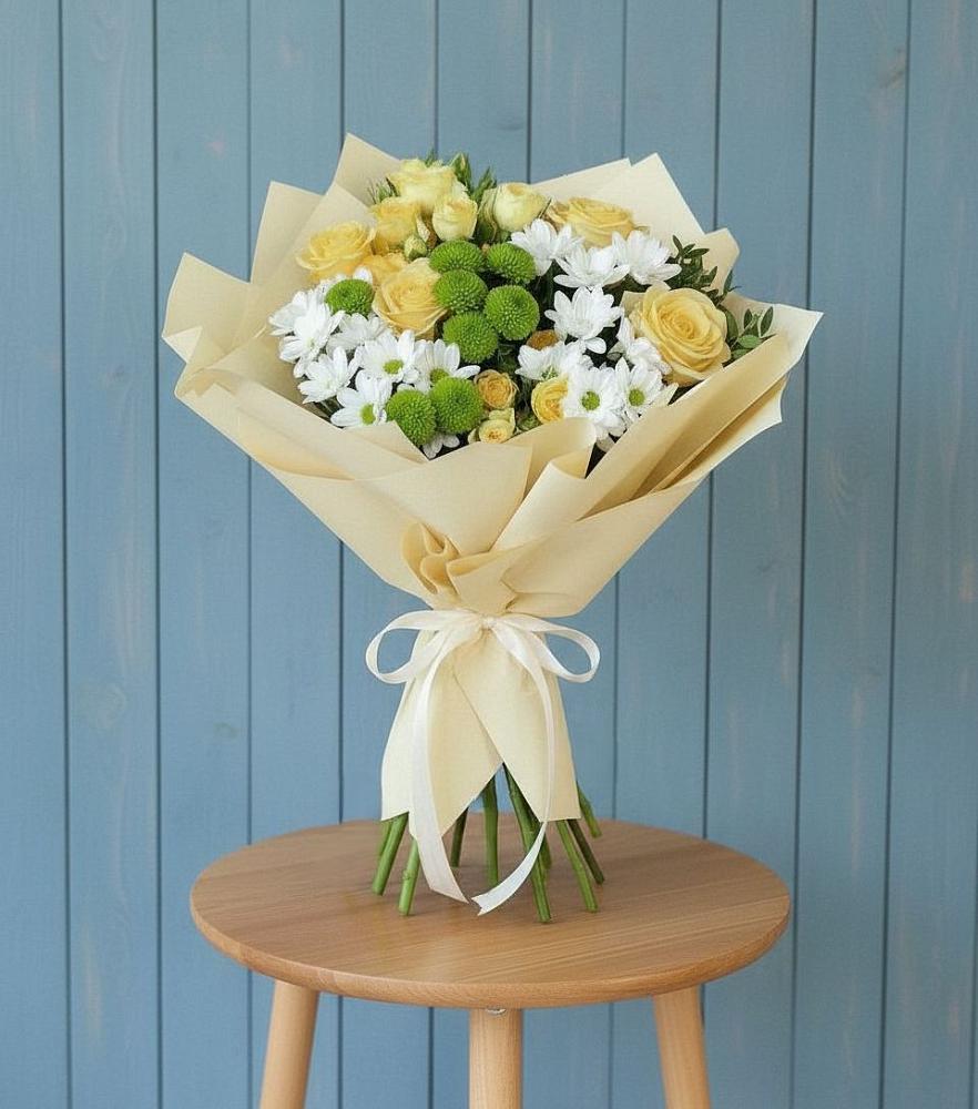 Букет цветов из: Хризантемы и Розы в Дигоре