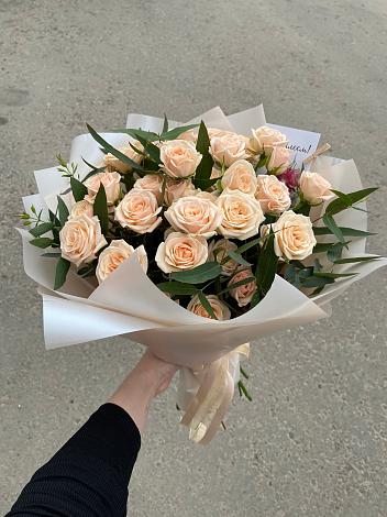 Букет Кремовые розы Латте в Дигоре