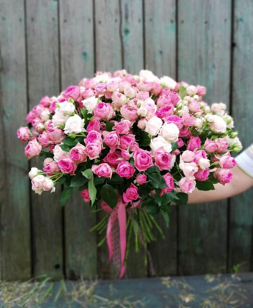 Букет Розовые кустовые розы Натали и Лав Лидия в Дигоре