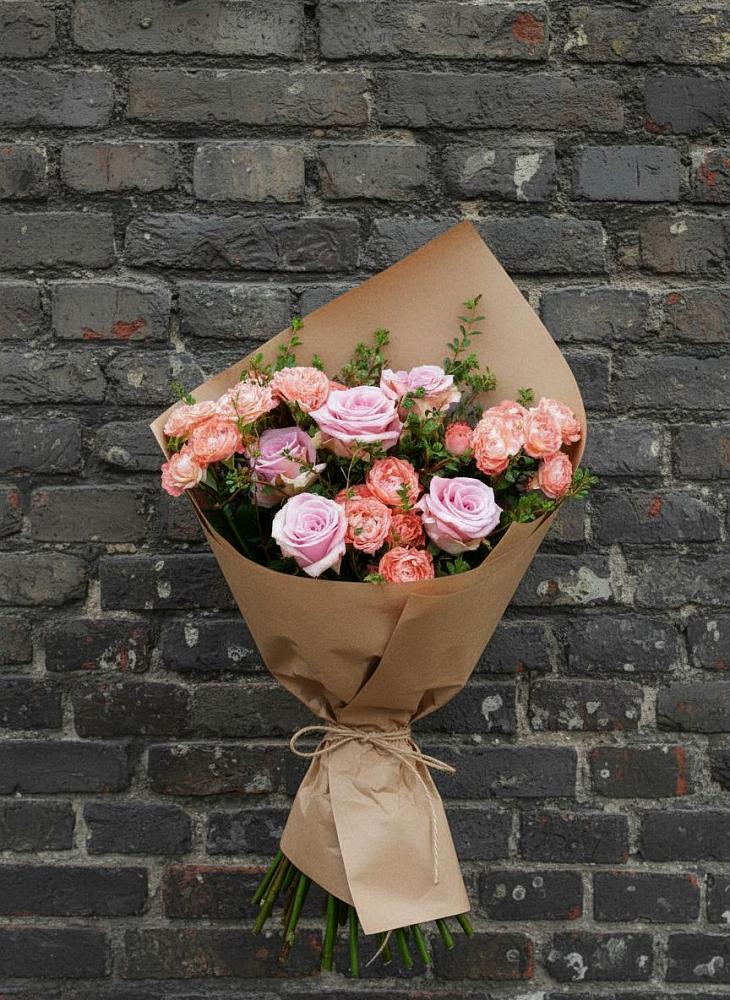 Букет цветов из: Розы в Дигоре