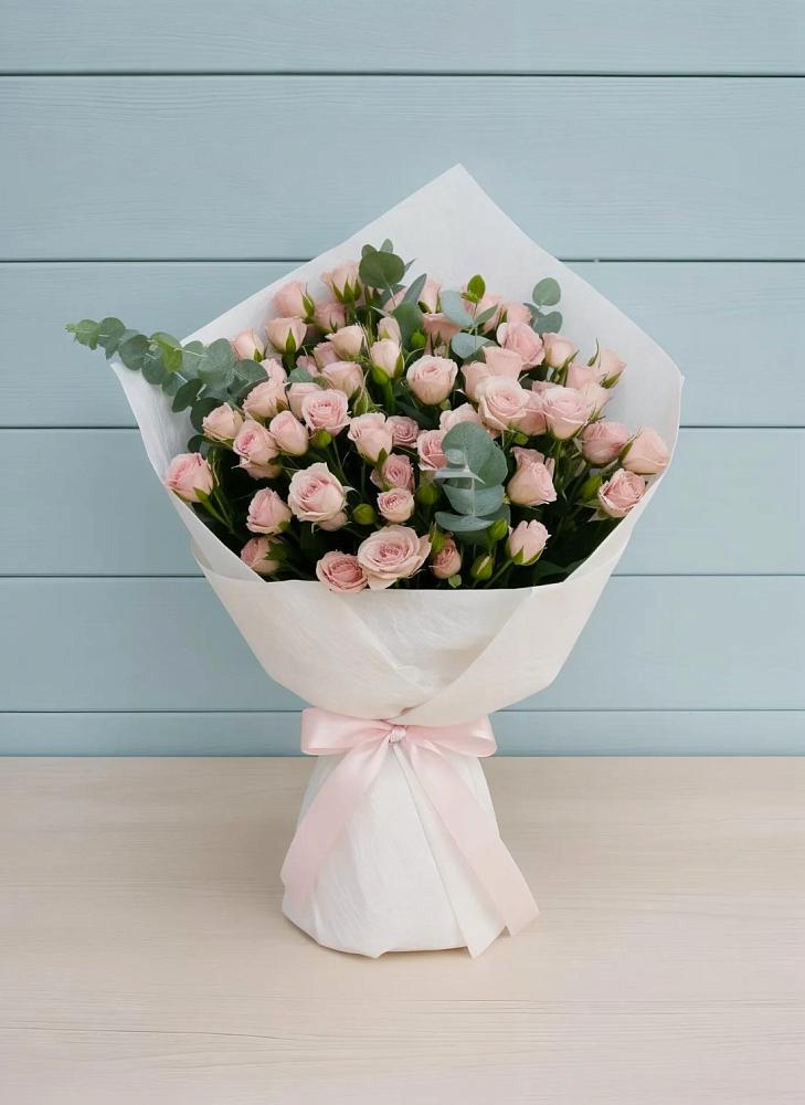 Букет цветов из: Розы в Дигоре